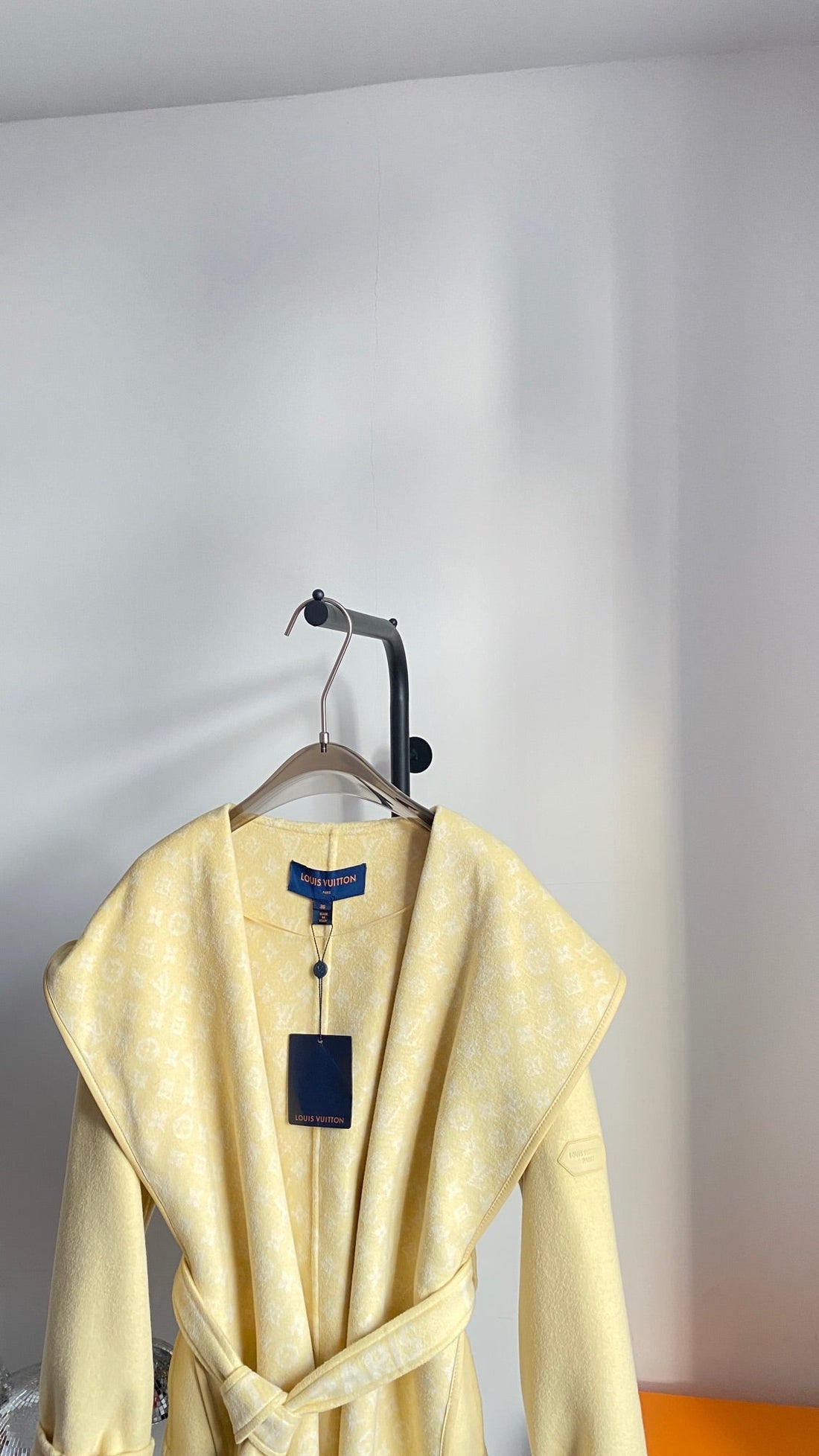 Luxury Louis Vuitton Wrap Coat 034