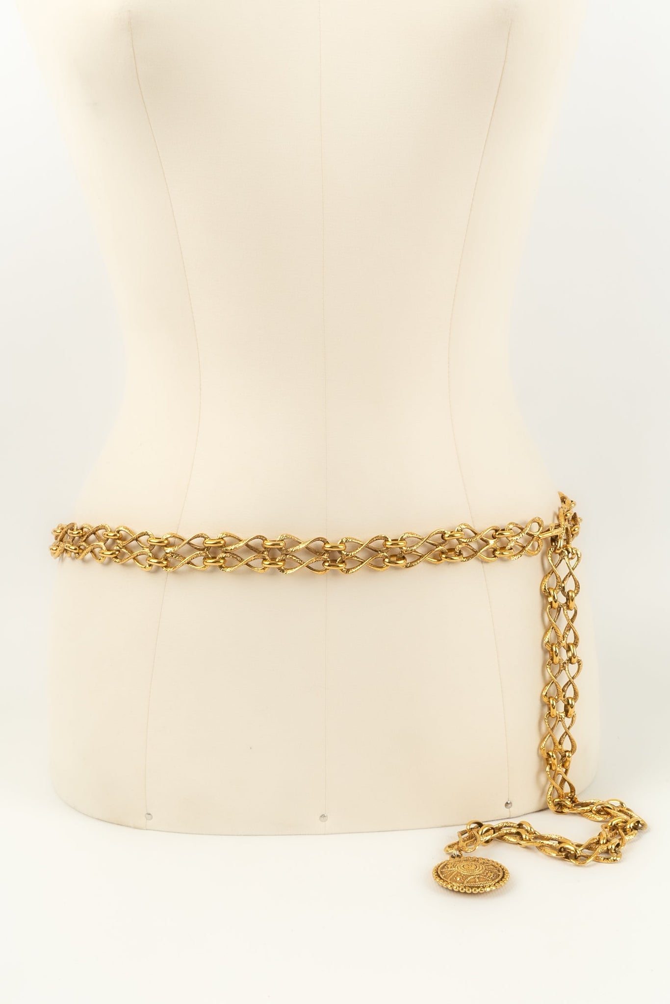 Ceinture dor�e Chanel 1980s
