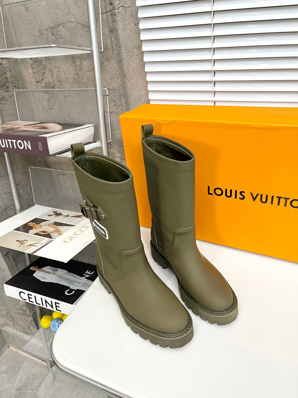 Premium Louis Vuitton BOOTS 023