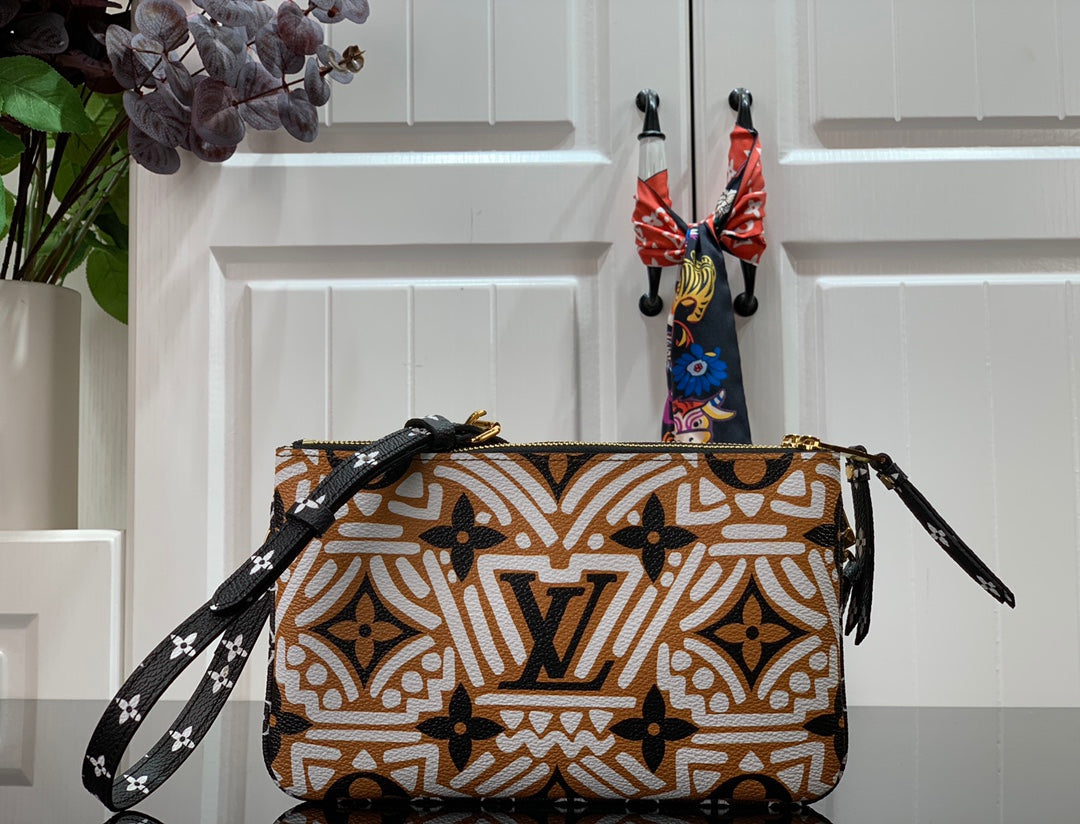 LV LV Crafty Double Zip Pochette Monogram Canvas Caramel/Cream For Womtlm,  Shoulder And Crossbody Bags 7.9in/20cm LV M69488