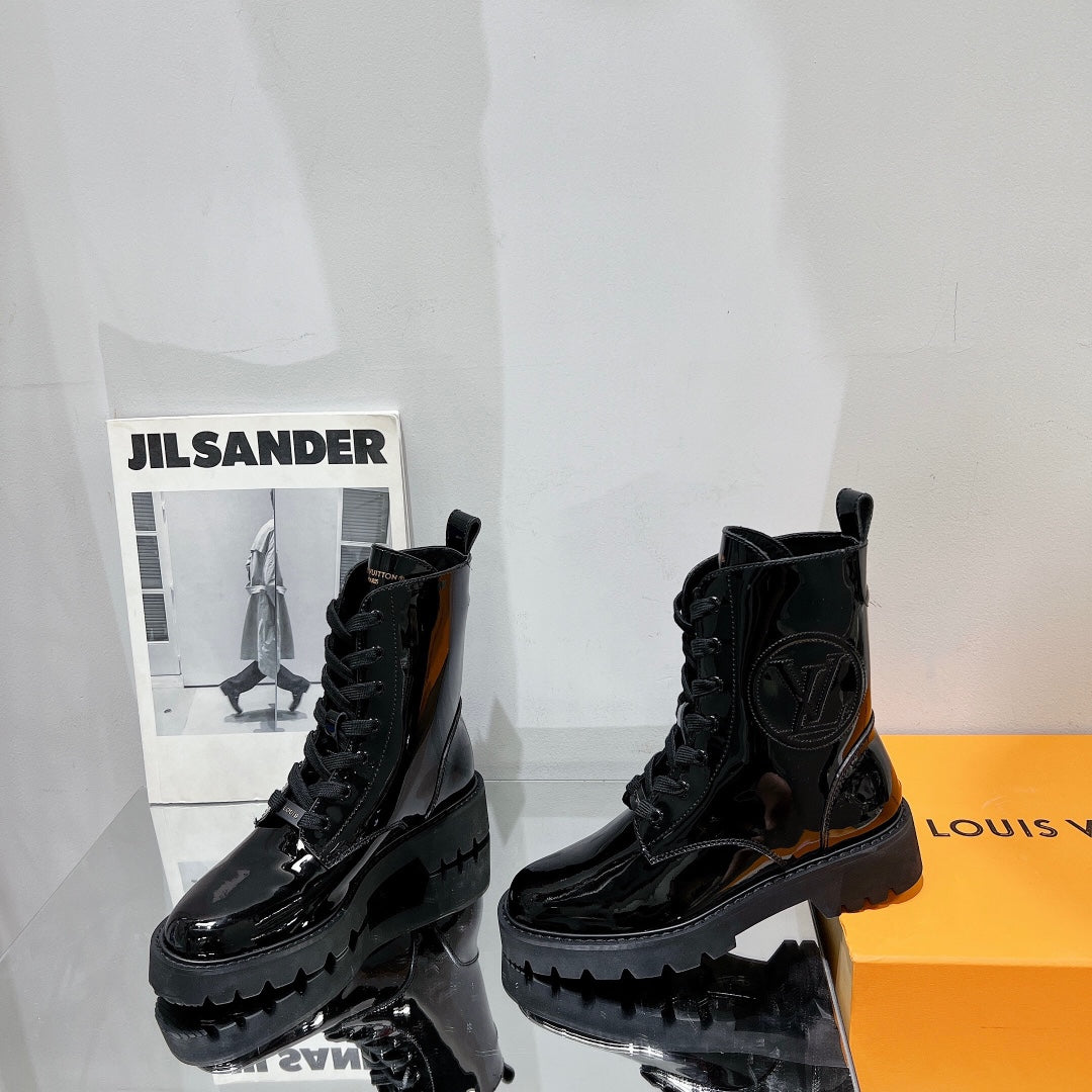 Premium Louis Vuitton BOOTS 006