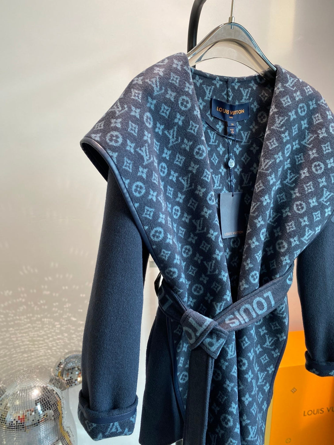 Luxury Louis Vuitton Wrap Coat 039