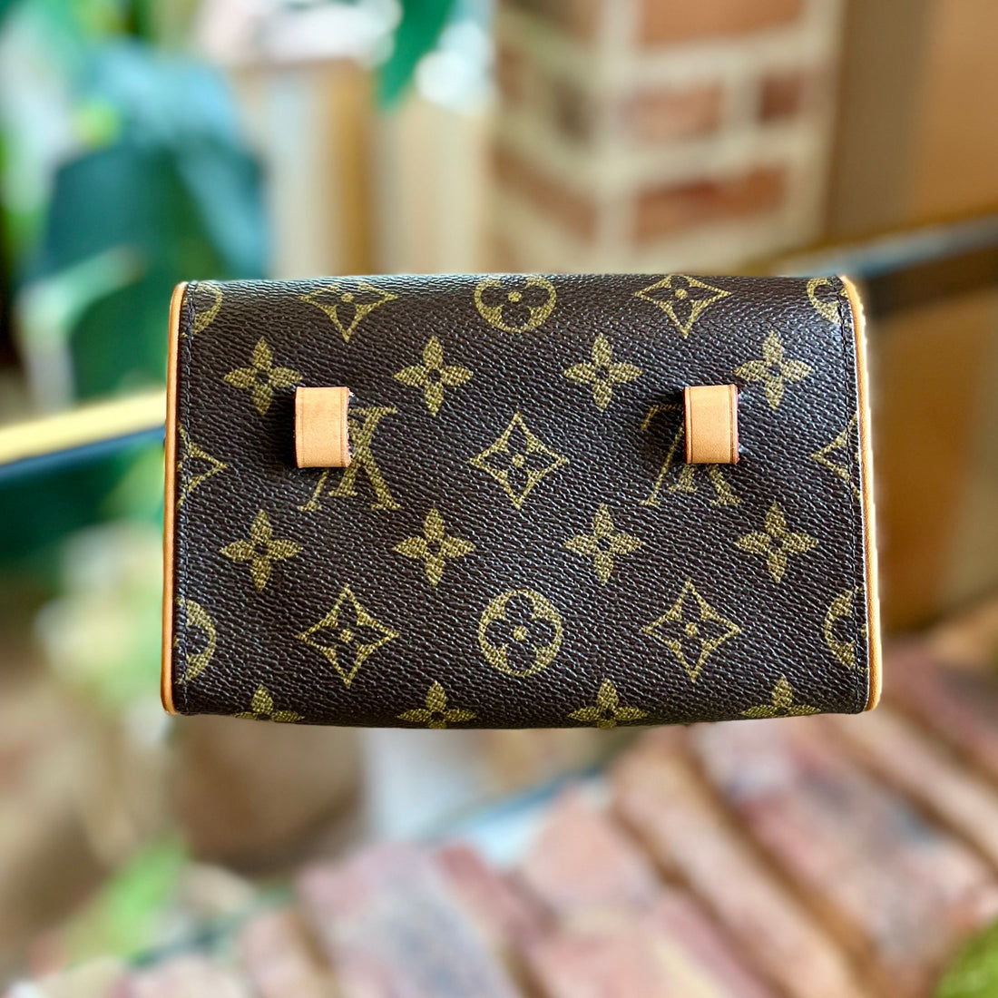 LOUIS VUITTON Flourentine XS Monogram Belt Bag