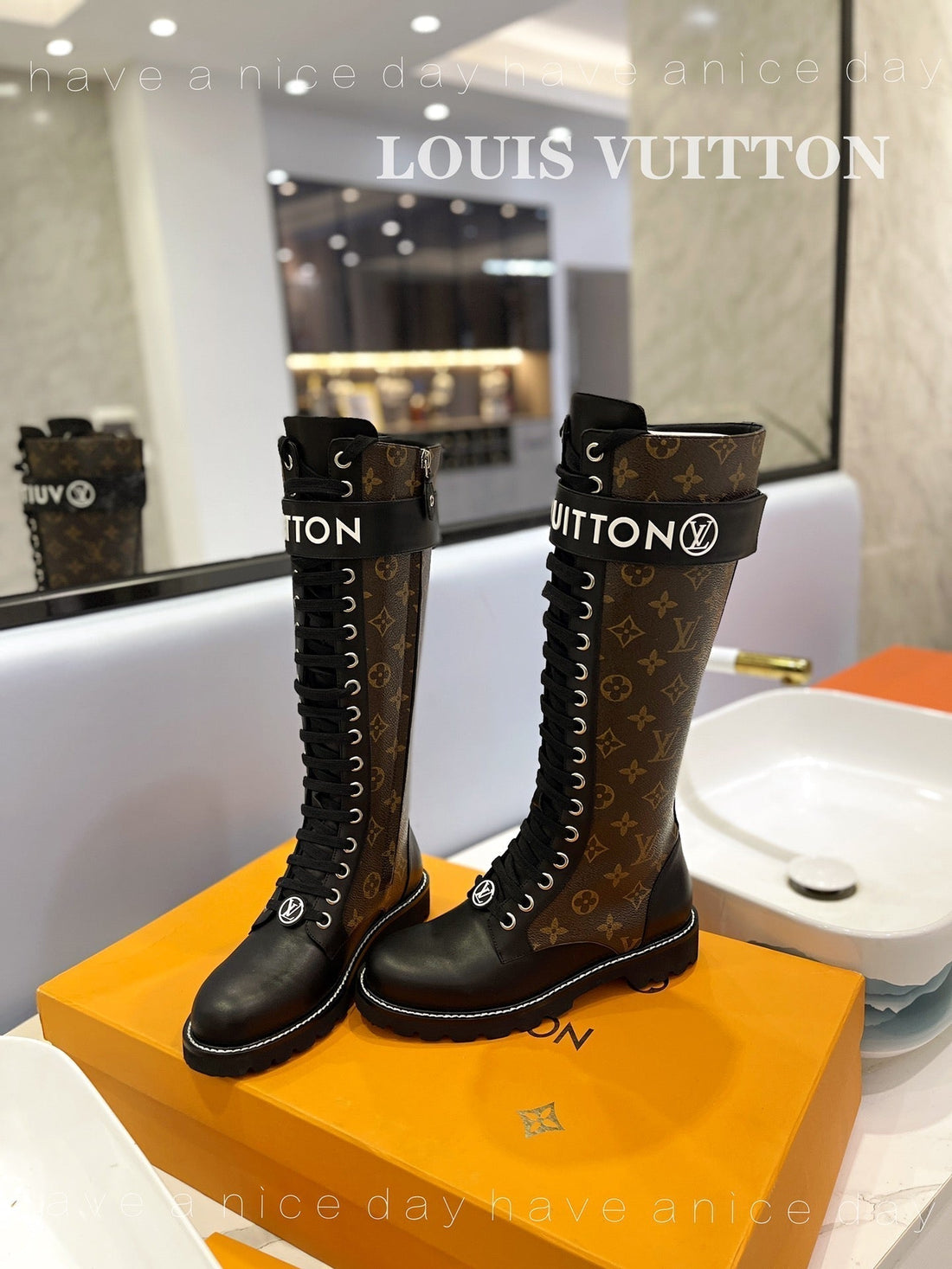 Premium Louis Vuitton BOOTS 032