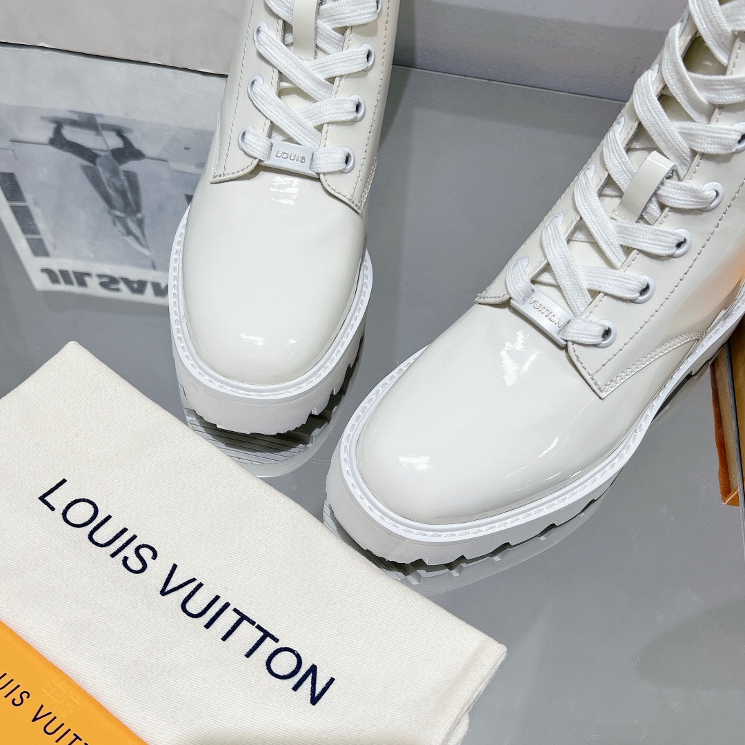 Premium Louis Vuitton BOOTS 005