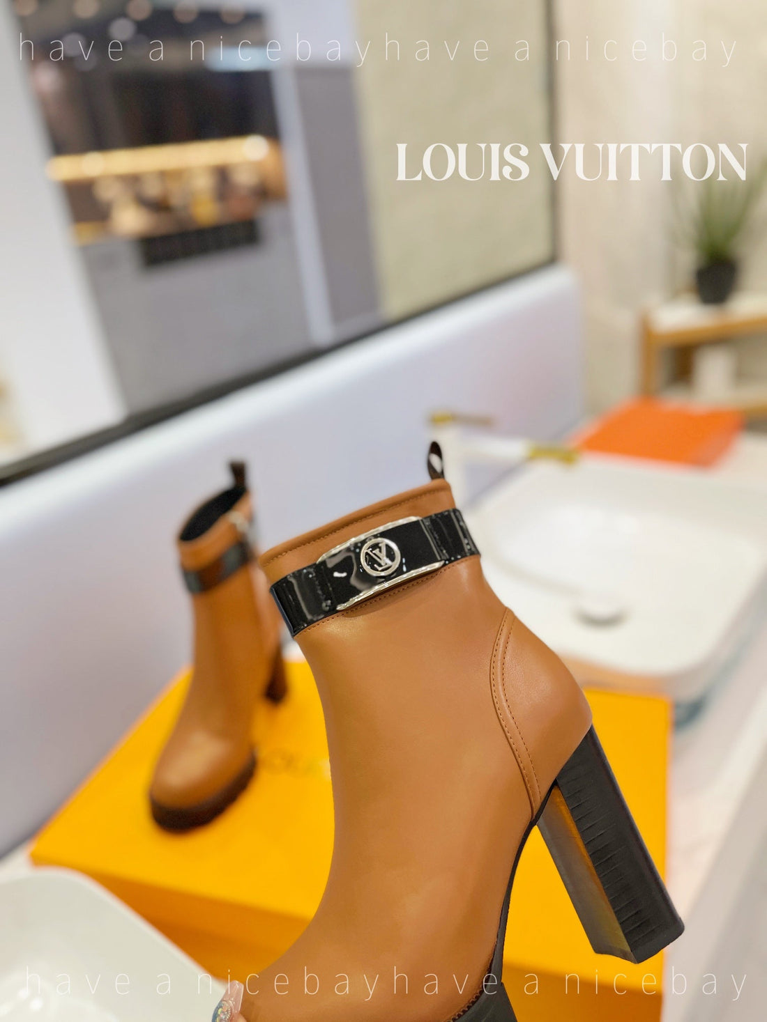 Premium Louis Vuitton BOOTS 035