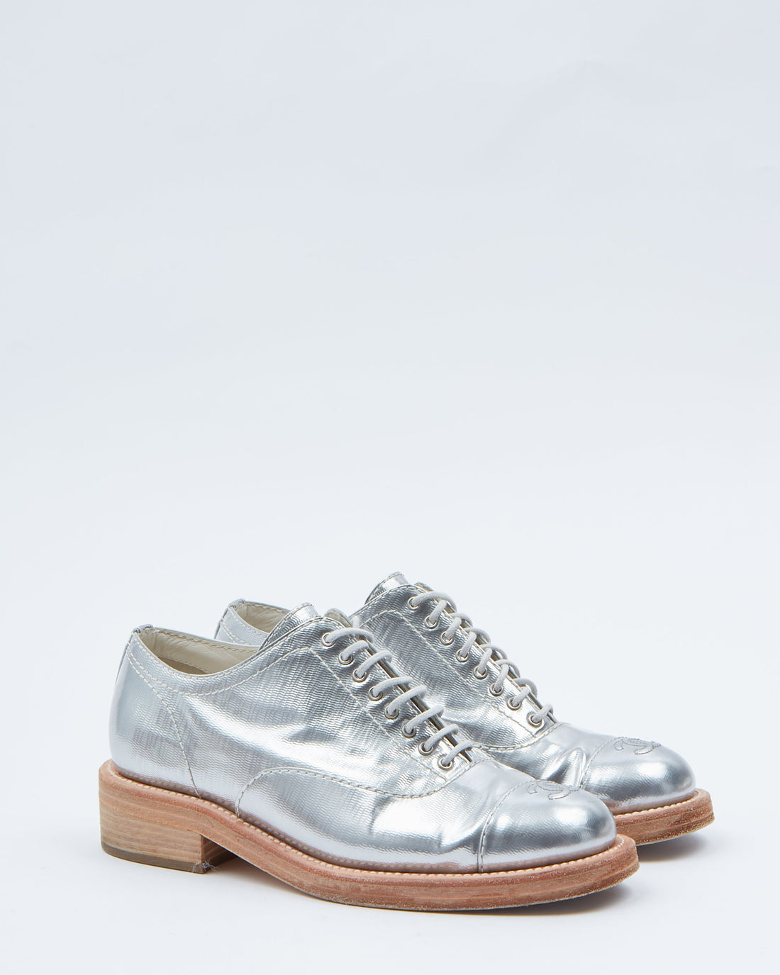 Chanel Silver Interlocking CC Logo Patent Leather Oxfords Shoe - 37.5