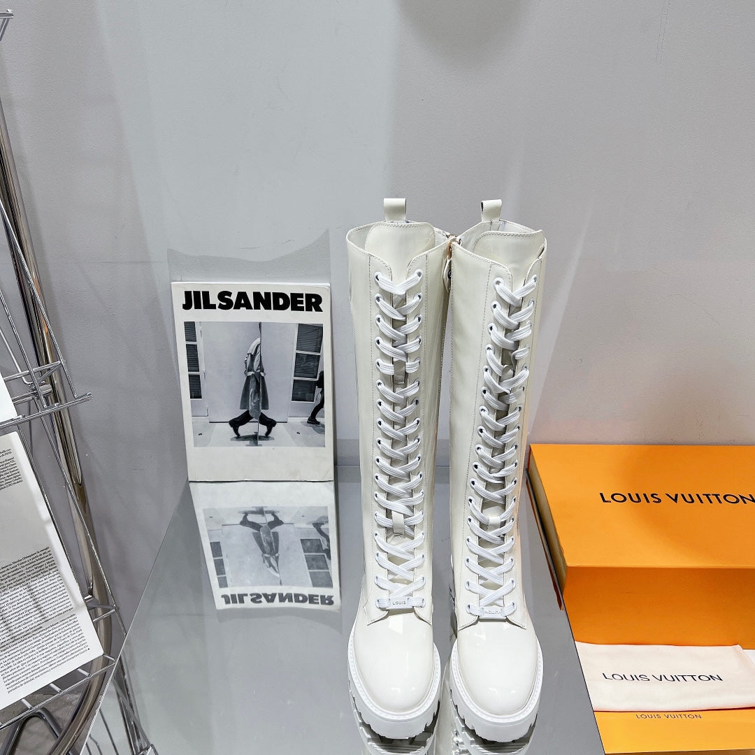Premium Louis Vuitton BOOTS 010