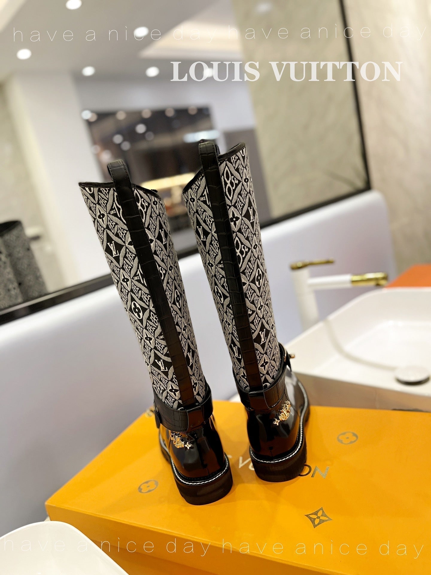 Premium Louis Vuitton BOOTS 027