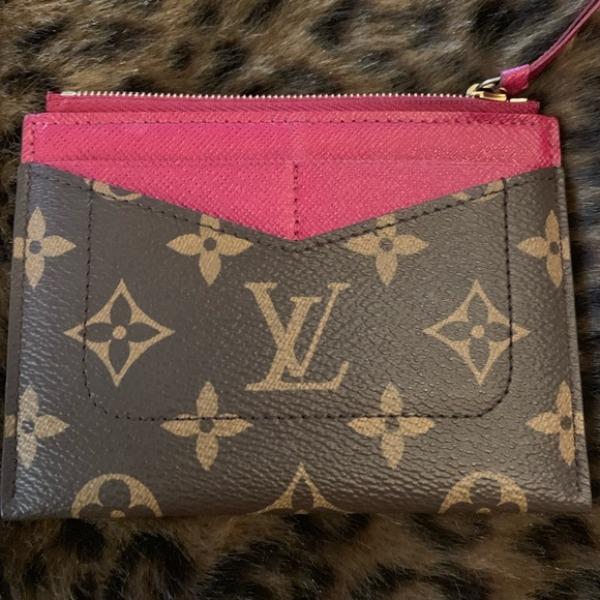 Louis Vuitton Zipped Card Holder Monogram Raisin Purple
