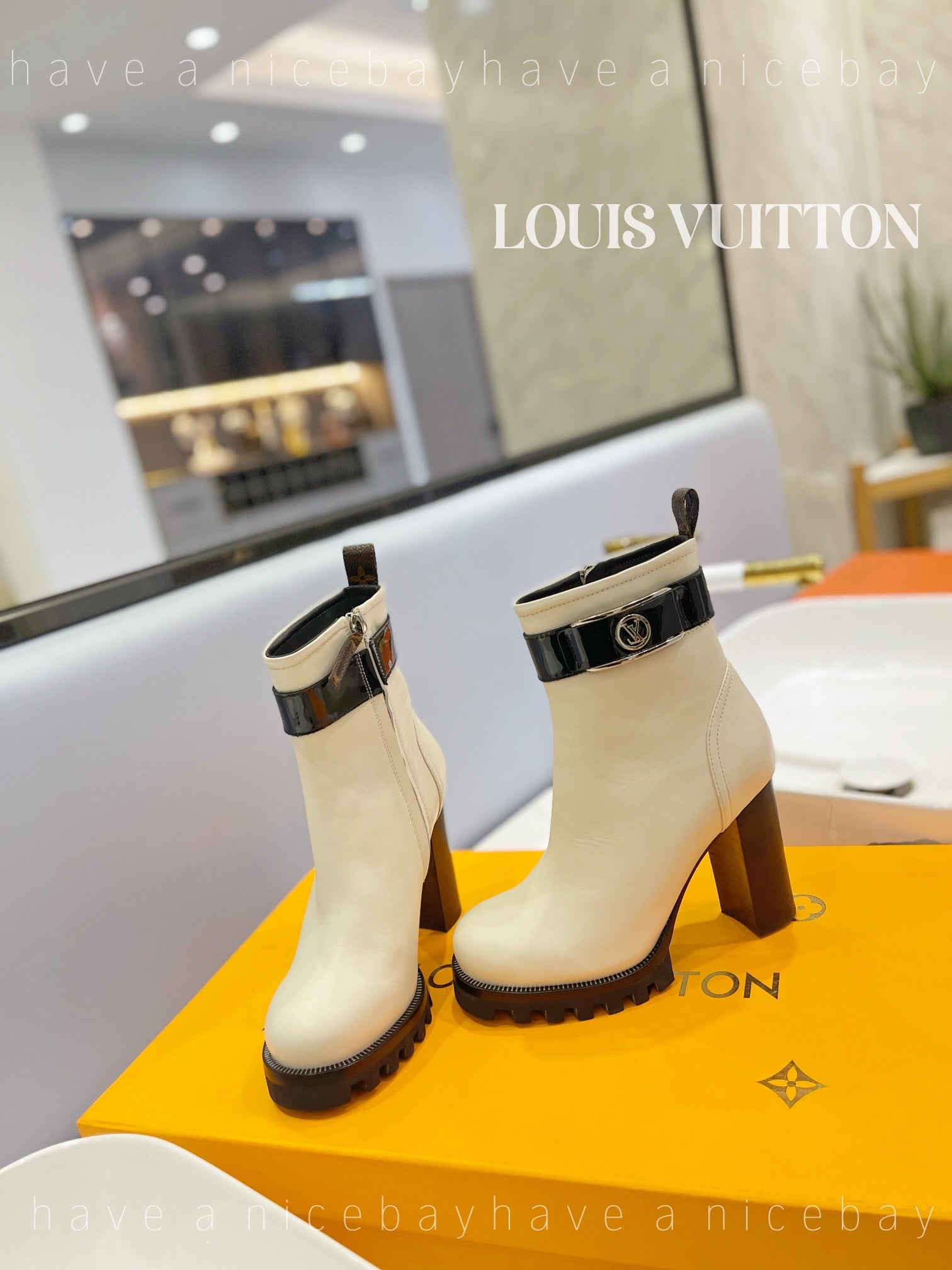 Premium Louis Vuitton BOOTS 034
