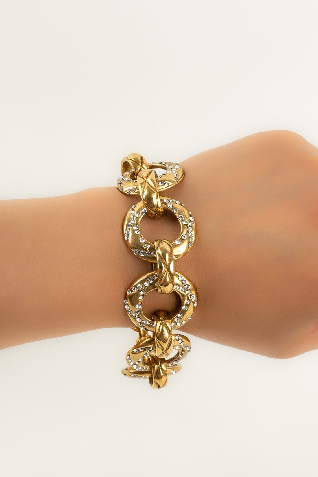 Bracelet dor� Chanel