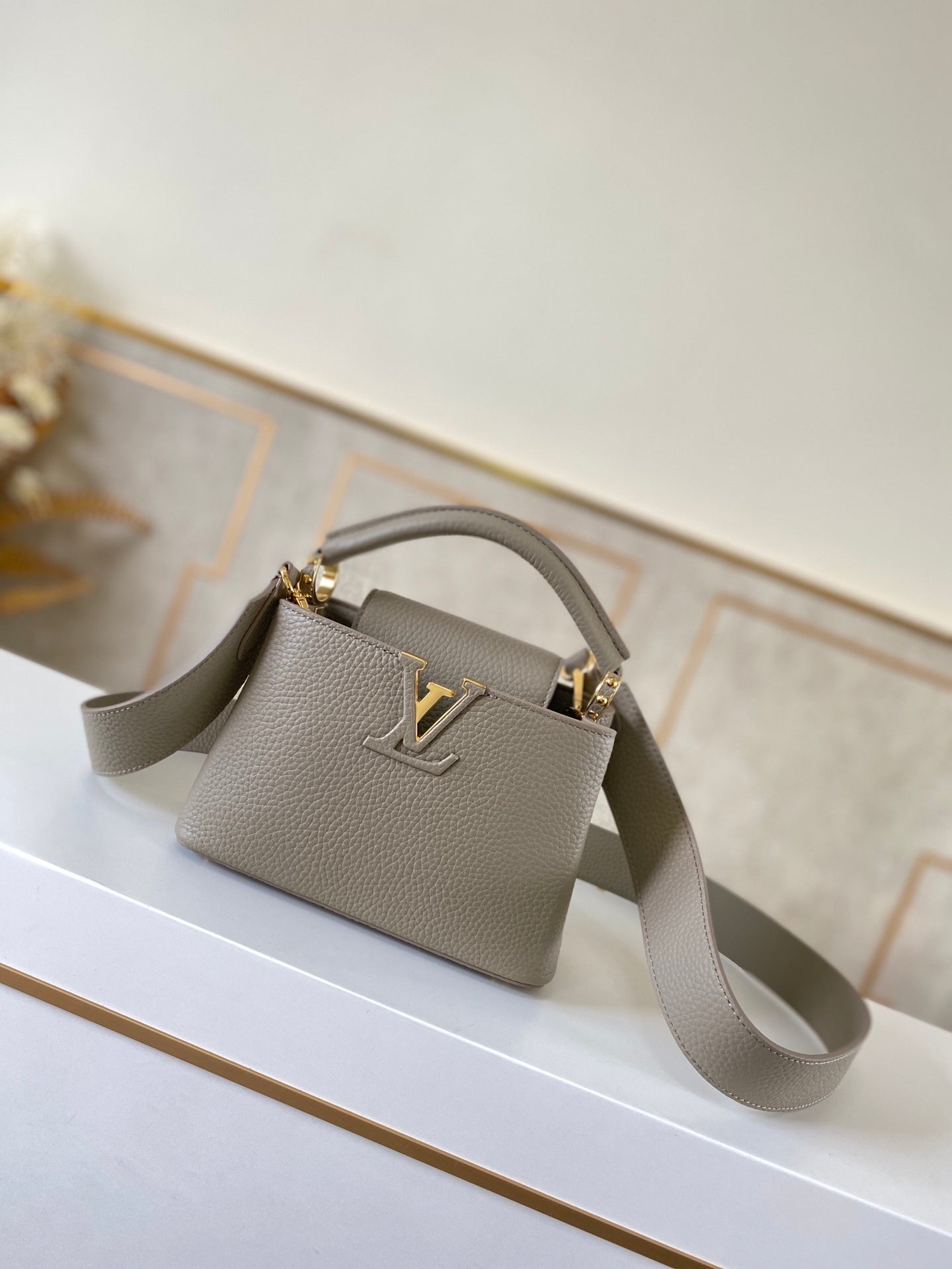LV Capucines Mini Taurillon Steeple Grey For Womtlm, WoHandbag, Shoulder And Crossbody Bags 8.3in/21cm LV