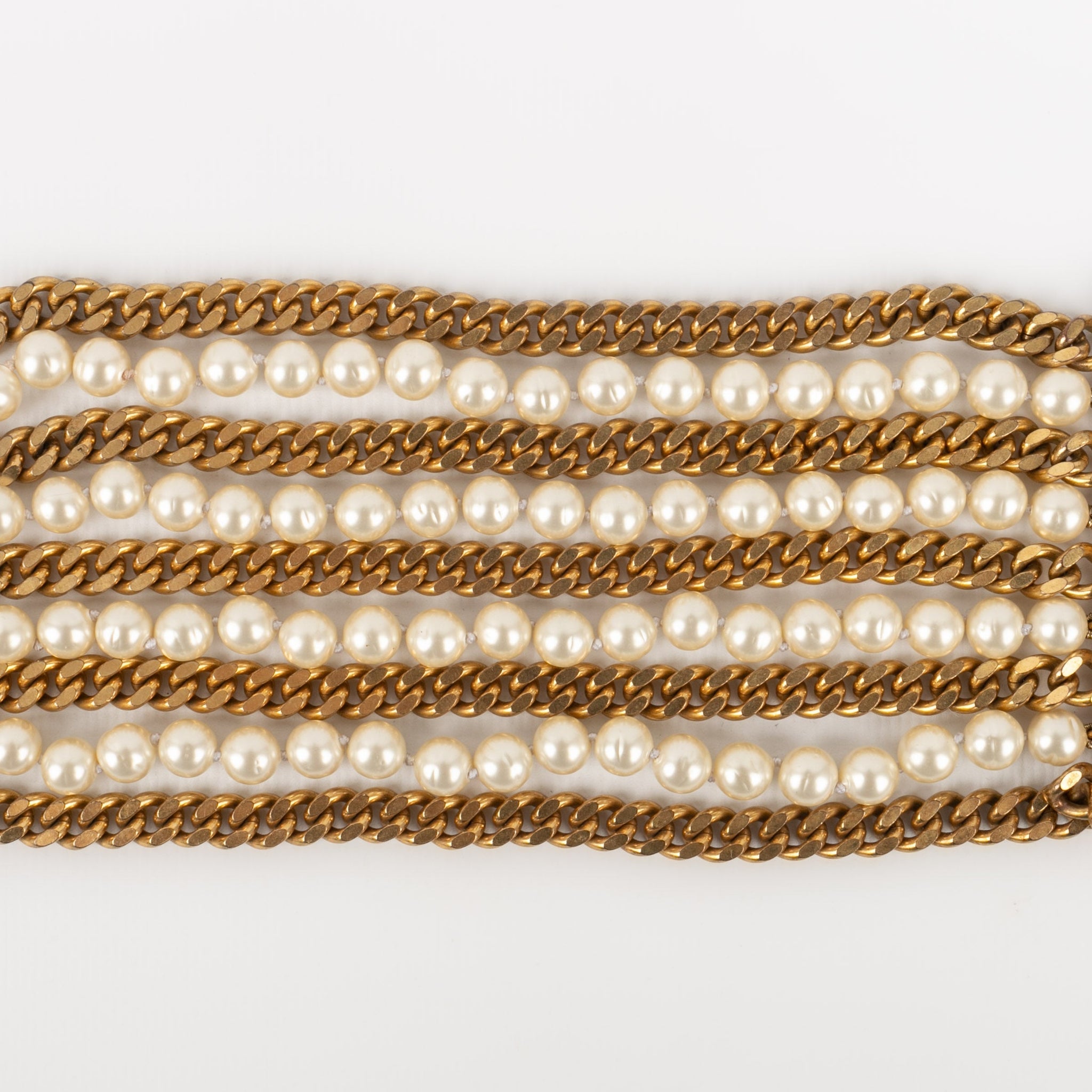 Bracelet de perles nacr�es Chanel