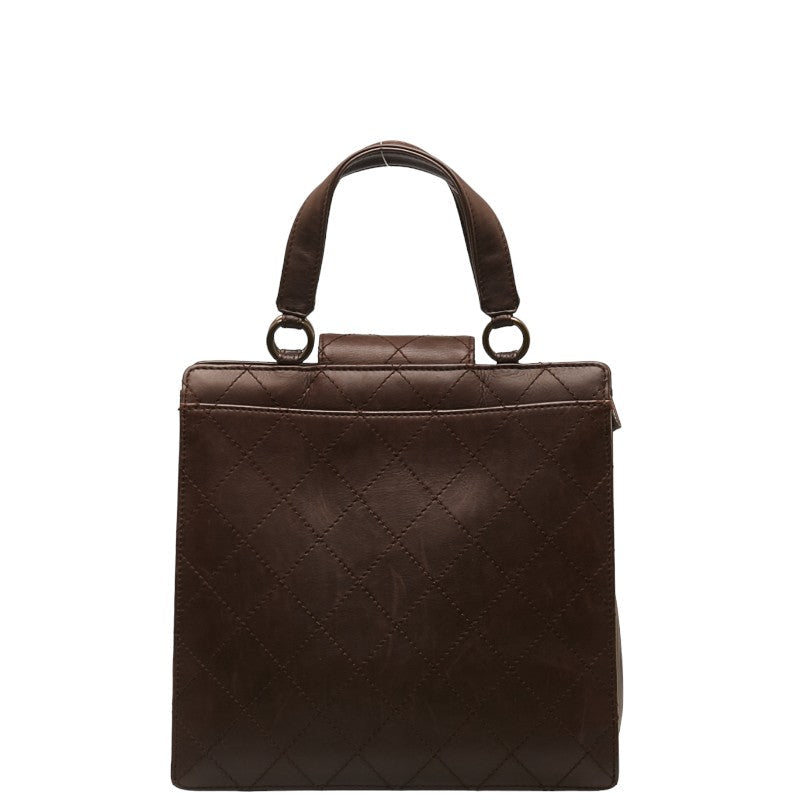 Chanel Quilted Leather Handbag Leather Handbag in Good condition