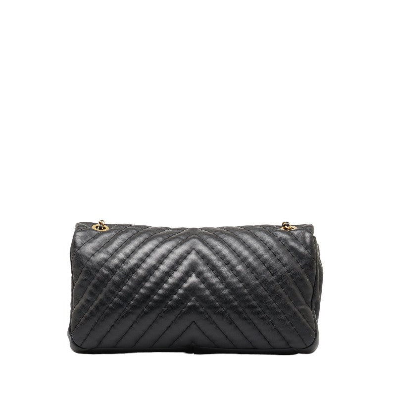Chanel Chevron Medallion Charm Flap Bag Leather Shoulder Bag in Good condition