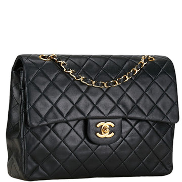 Chanel Medium Classic Double Flap Bag Leather Shoulder Bag in Good condition