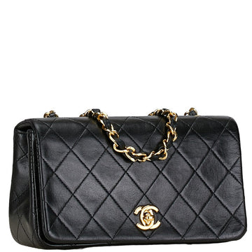 Chanel CC Quilted Leather Full Flap Bag Leather Shoulder Bag in Good condition