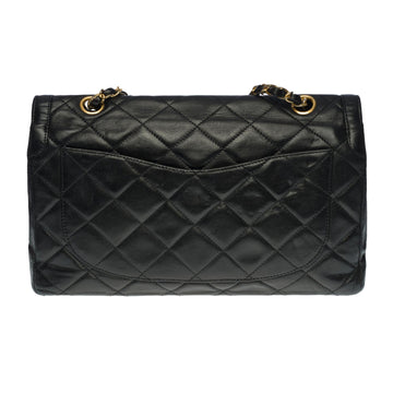 CHANEL Amazing Classic Double flap shoulder bag in black quilted lambskin, GHW