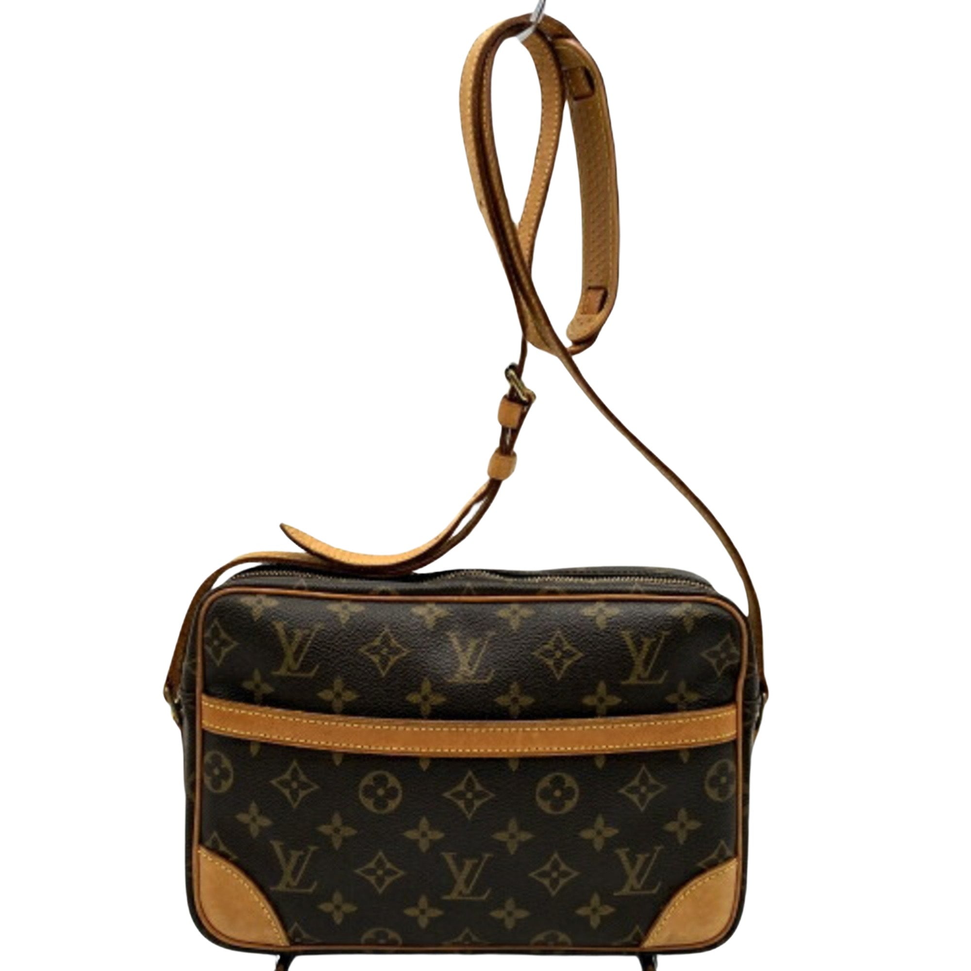 LOUIS VUITTON Trocadero Shoulder Bag