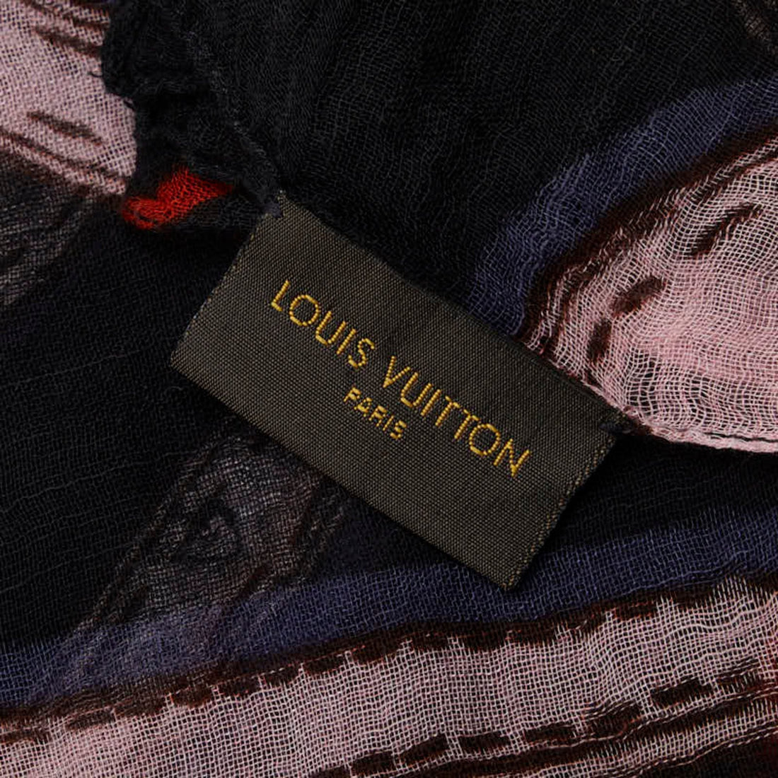 LOUIS VUITTON Scarves