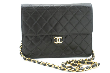CHANEL Classic Flap Shoulder Bag