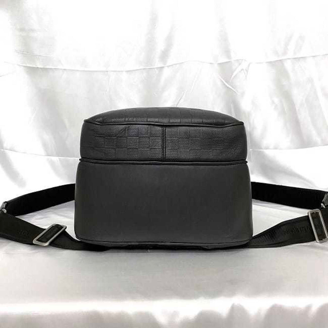 LOUIS VUITTON Michael Backpack