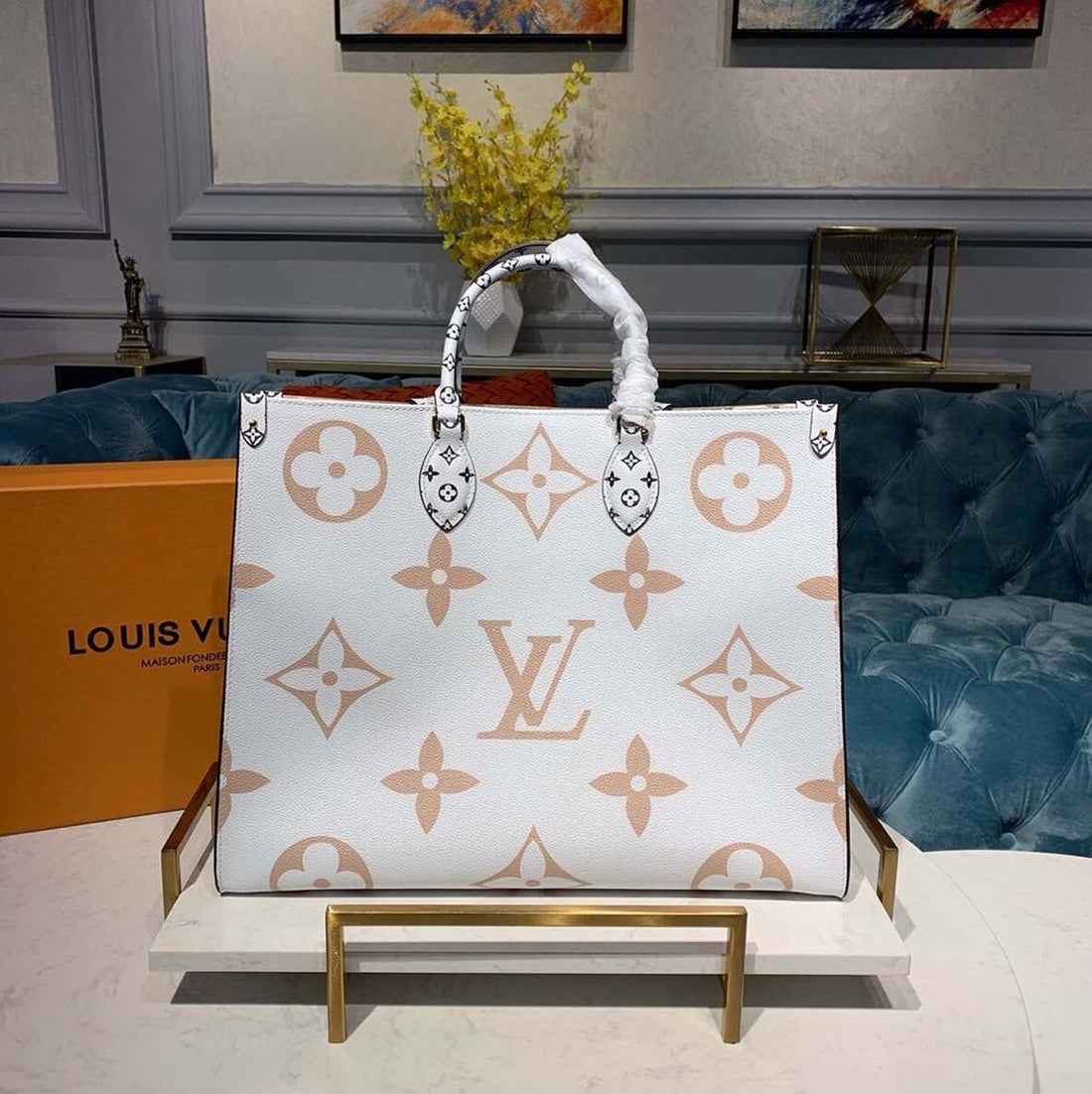 LV OnTheGo GM Tote Bag Monogram Giant Canvas Khaki/Cream/Beige For Womtlm,  Shoulder Bags 16.3in/41.5cm LV M44571