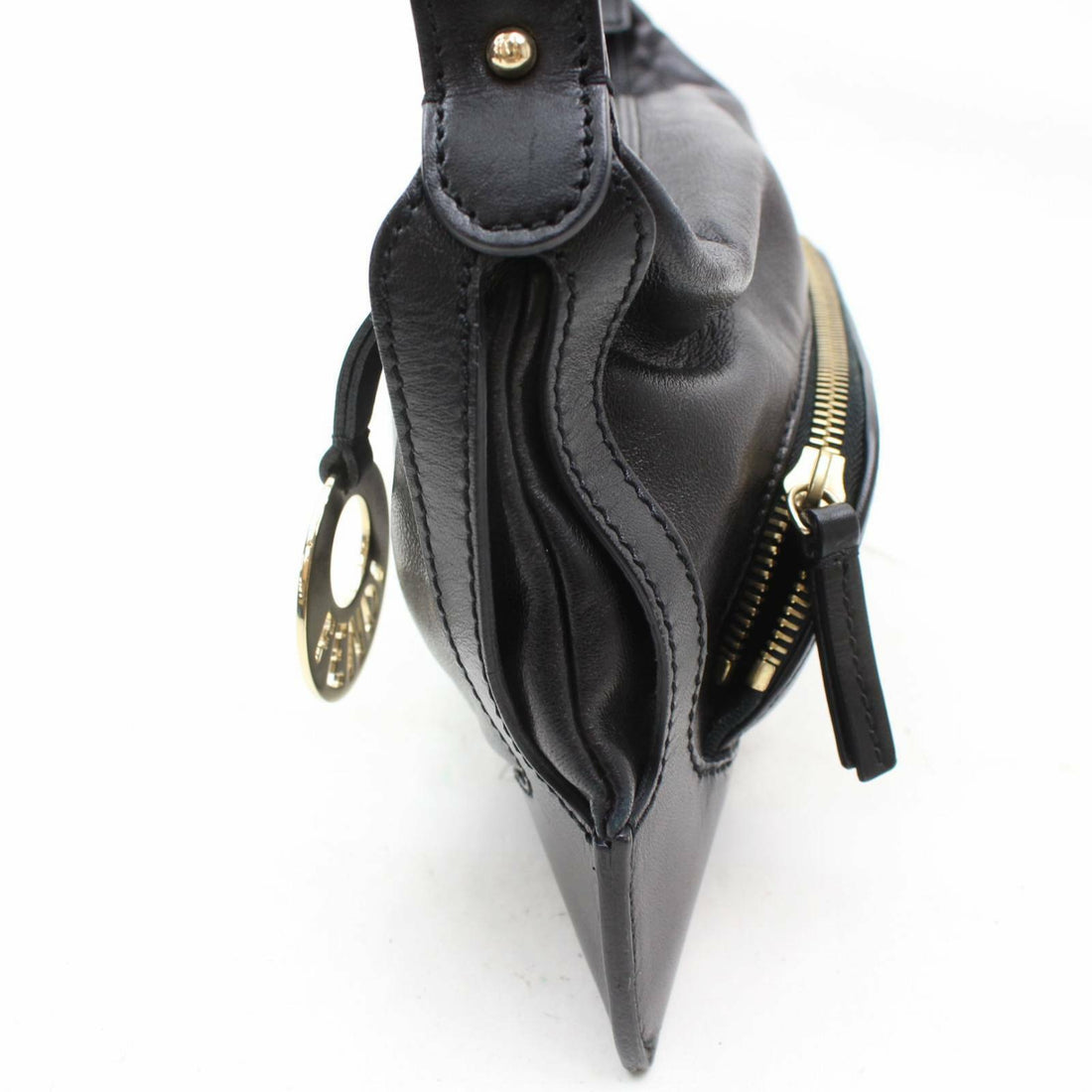 Indistinguishable  Fendi Shoulder Bag Black Leather (SHC1-15228)