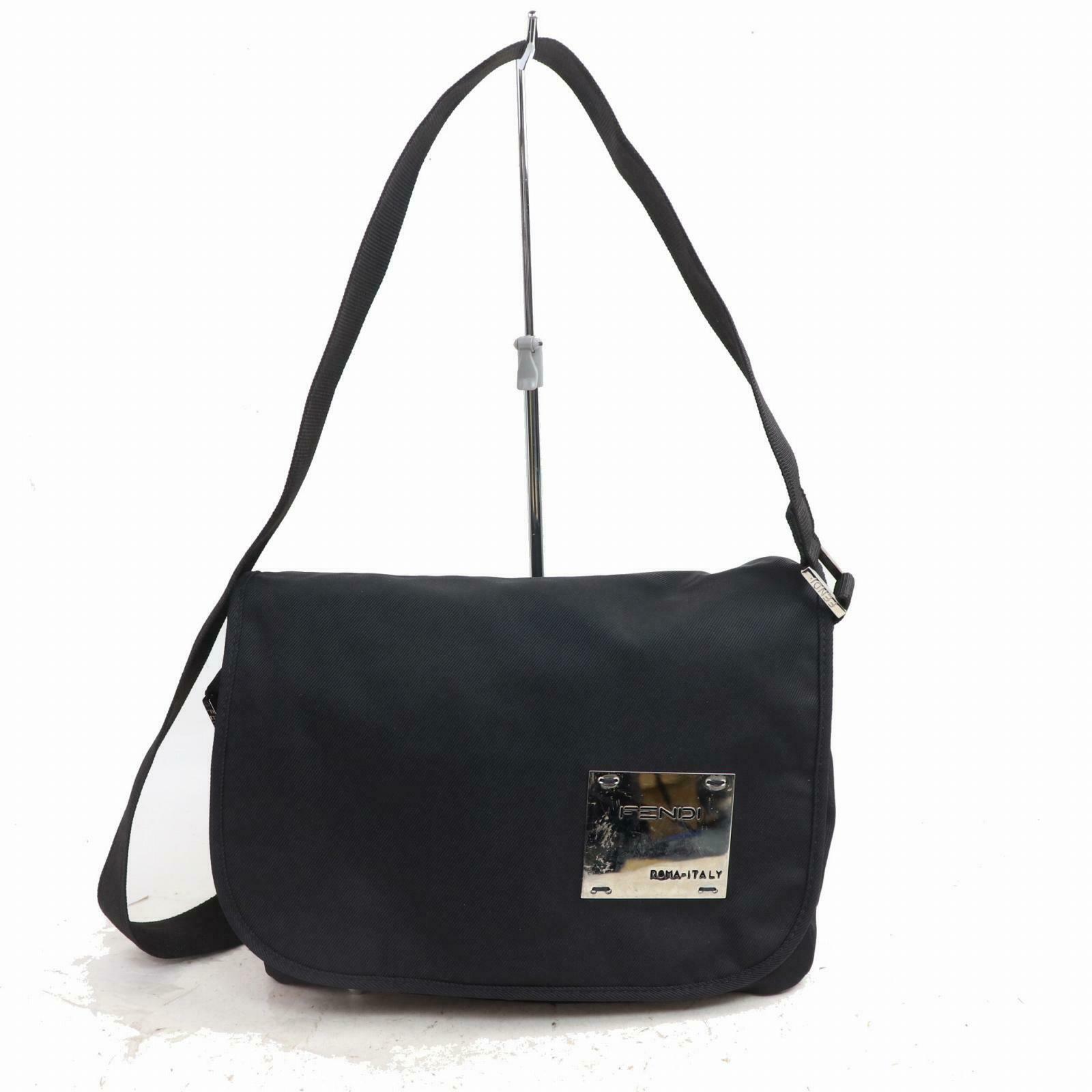 Indistinguishable  Fendi Shoulder Bag Black Nylon (SHC1-14939)