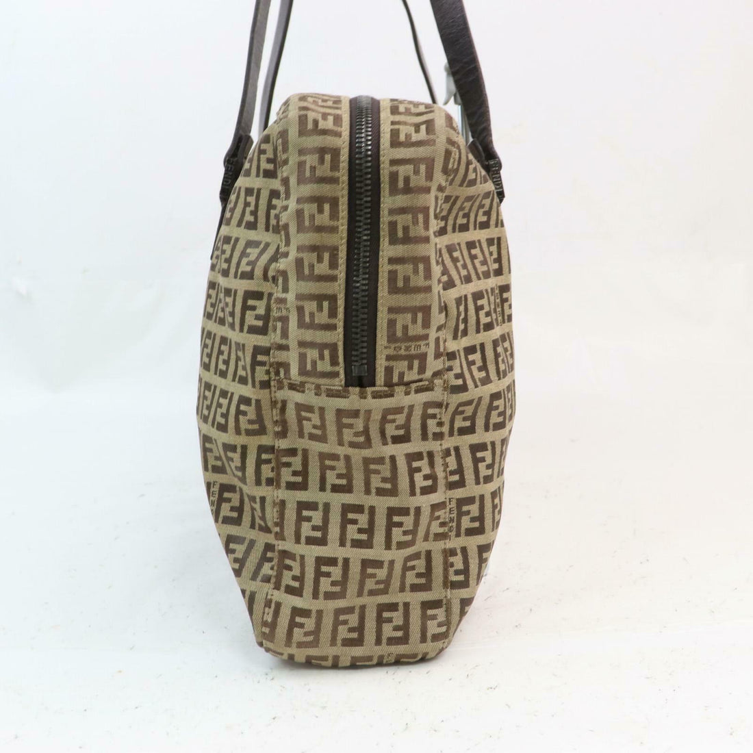 Indistinguishable  Fendi Shoulder Bag Beige Zukka Nyron (SHC7-10249)