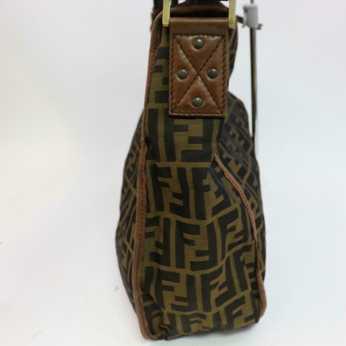 Indistinguishable  Fendi Shoulder Bag Brown Nylon (SHC1-14453)