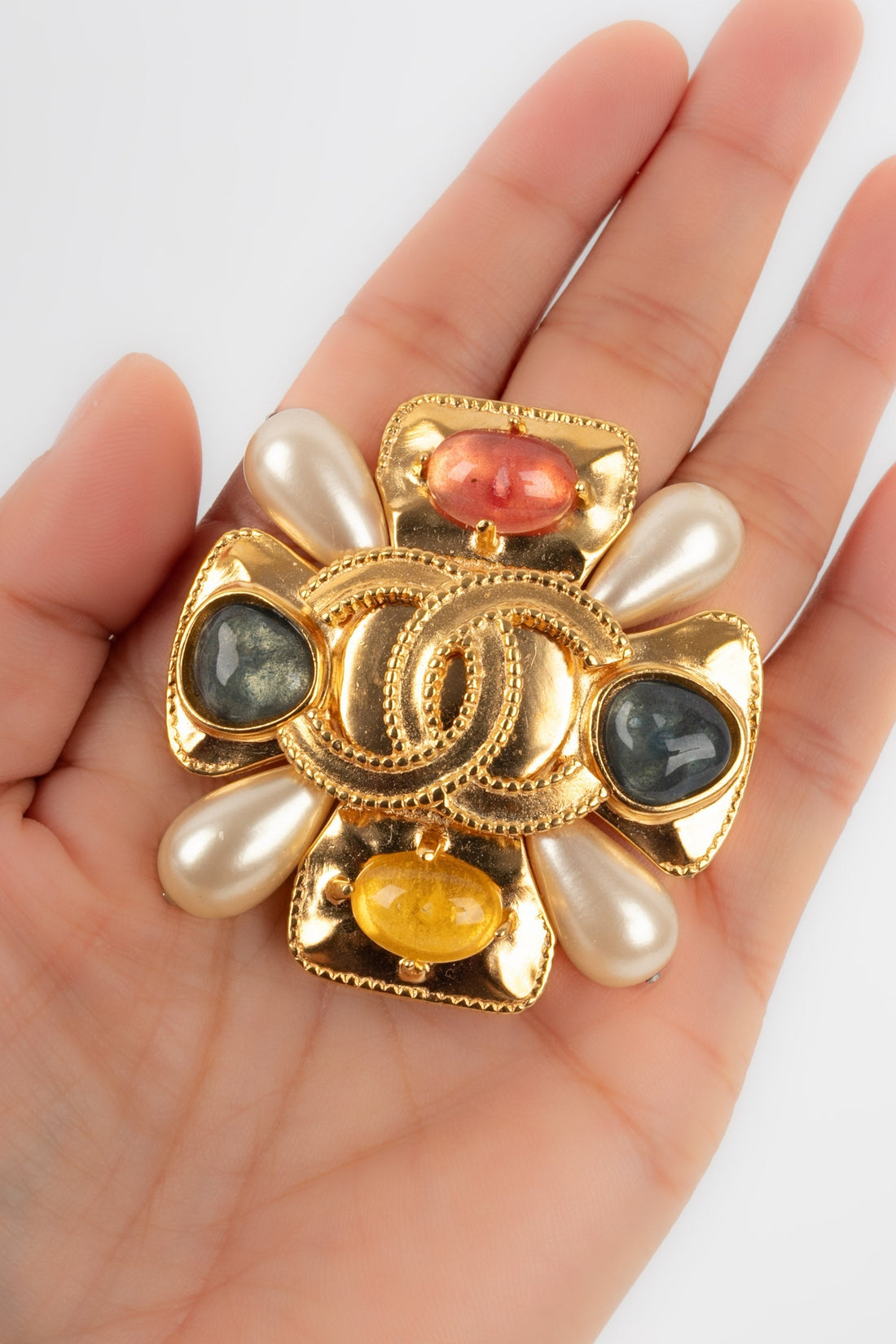 Broche Chanel Automne 1997