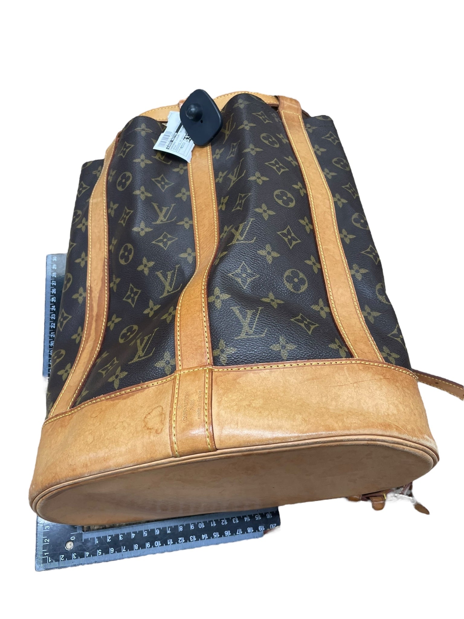 HandBag Luxury Designer By Louis Vuitton, Size: Medium