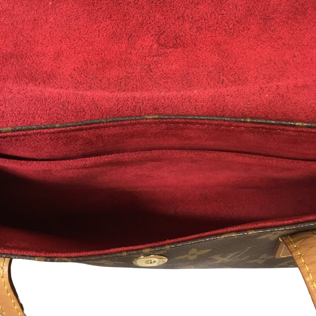 HandBag Luxury Designer By Louis Vuitton  Size: Medium