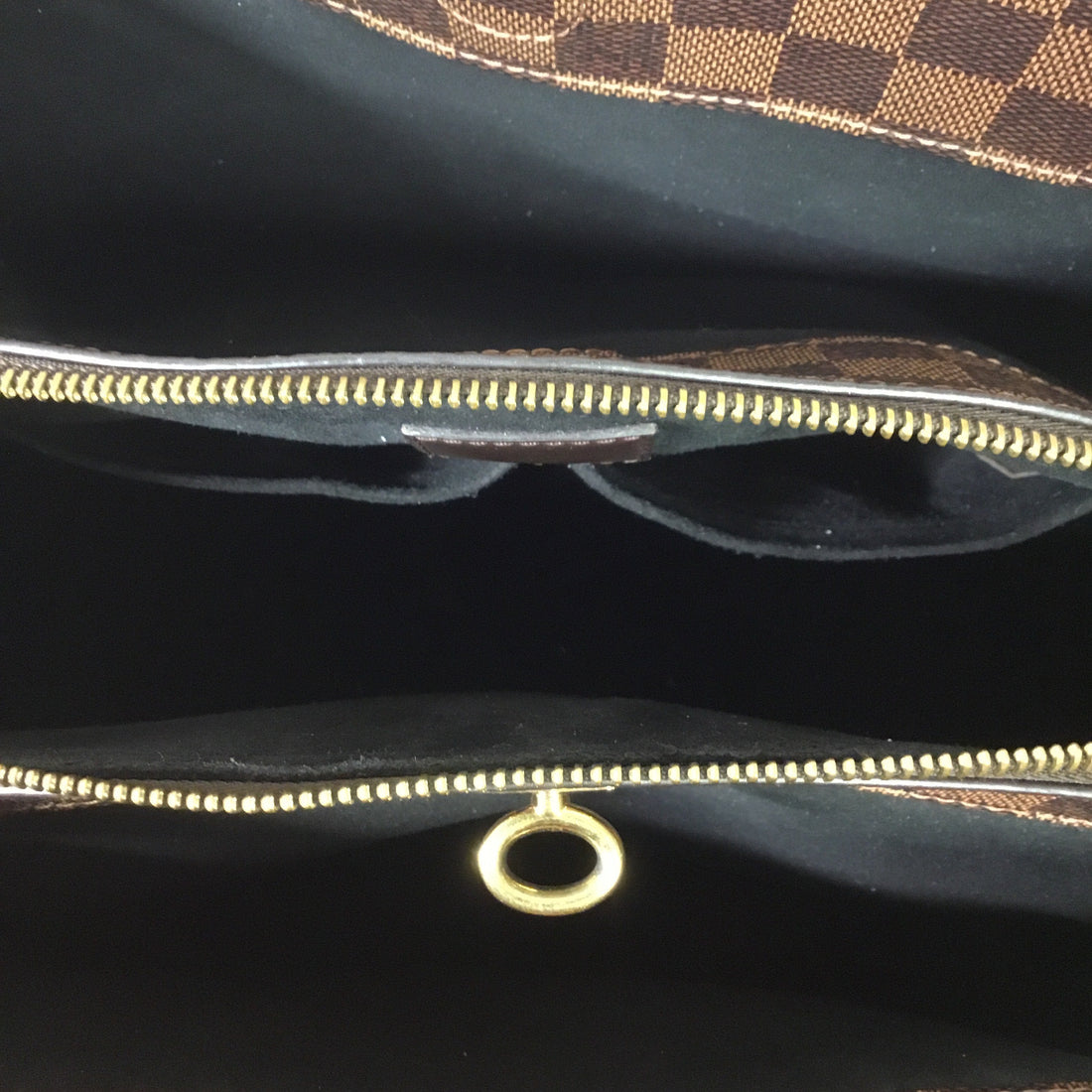 HandBag Luxury Designer By Louis Vuitton, Size: Large