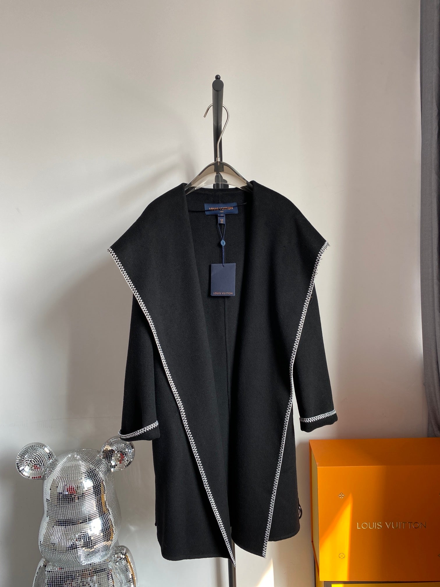 Luxury Louis Vuitton Wrap Coat 036