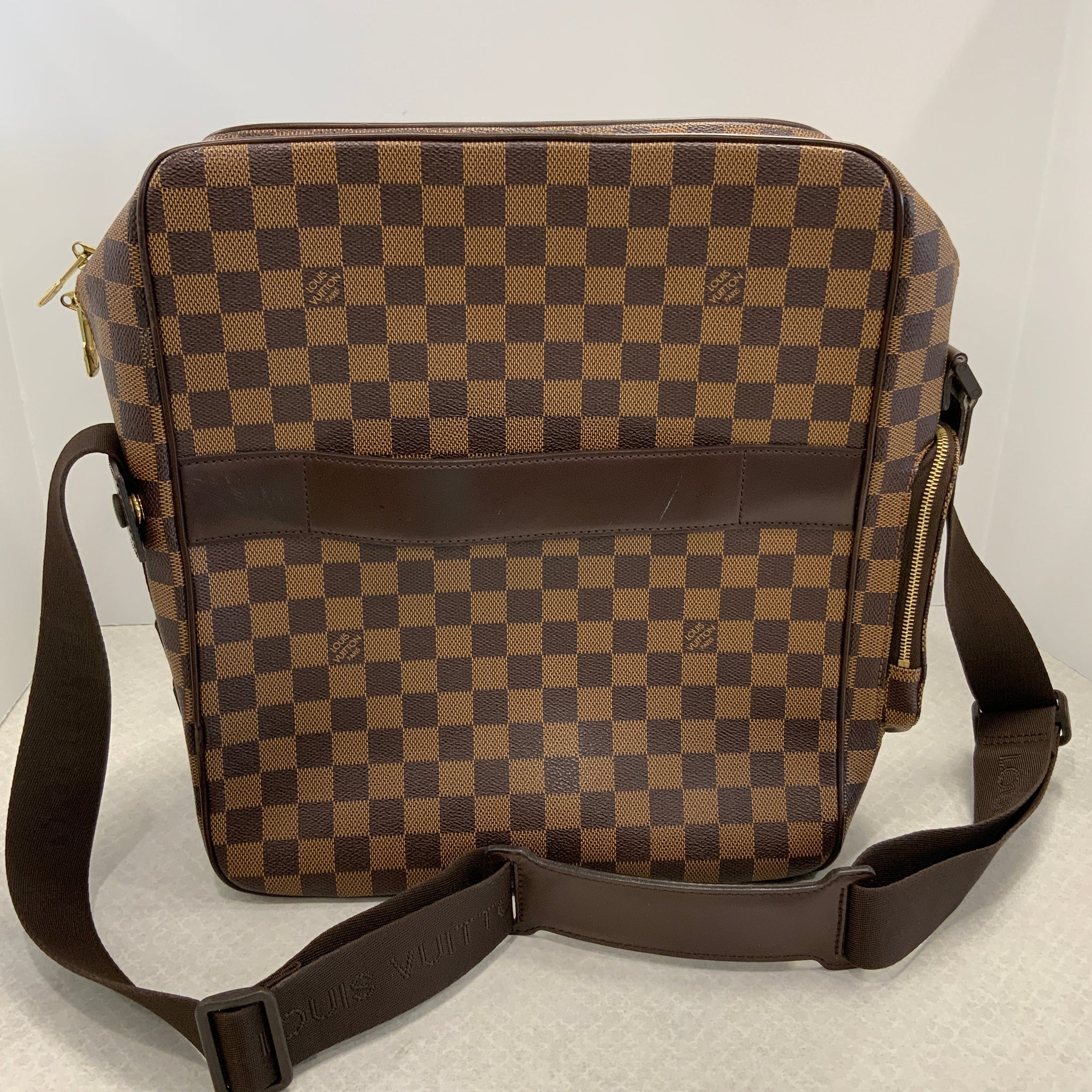 HandBag Luxury Designer Louis Vuitton, Size Large