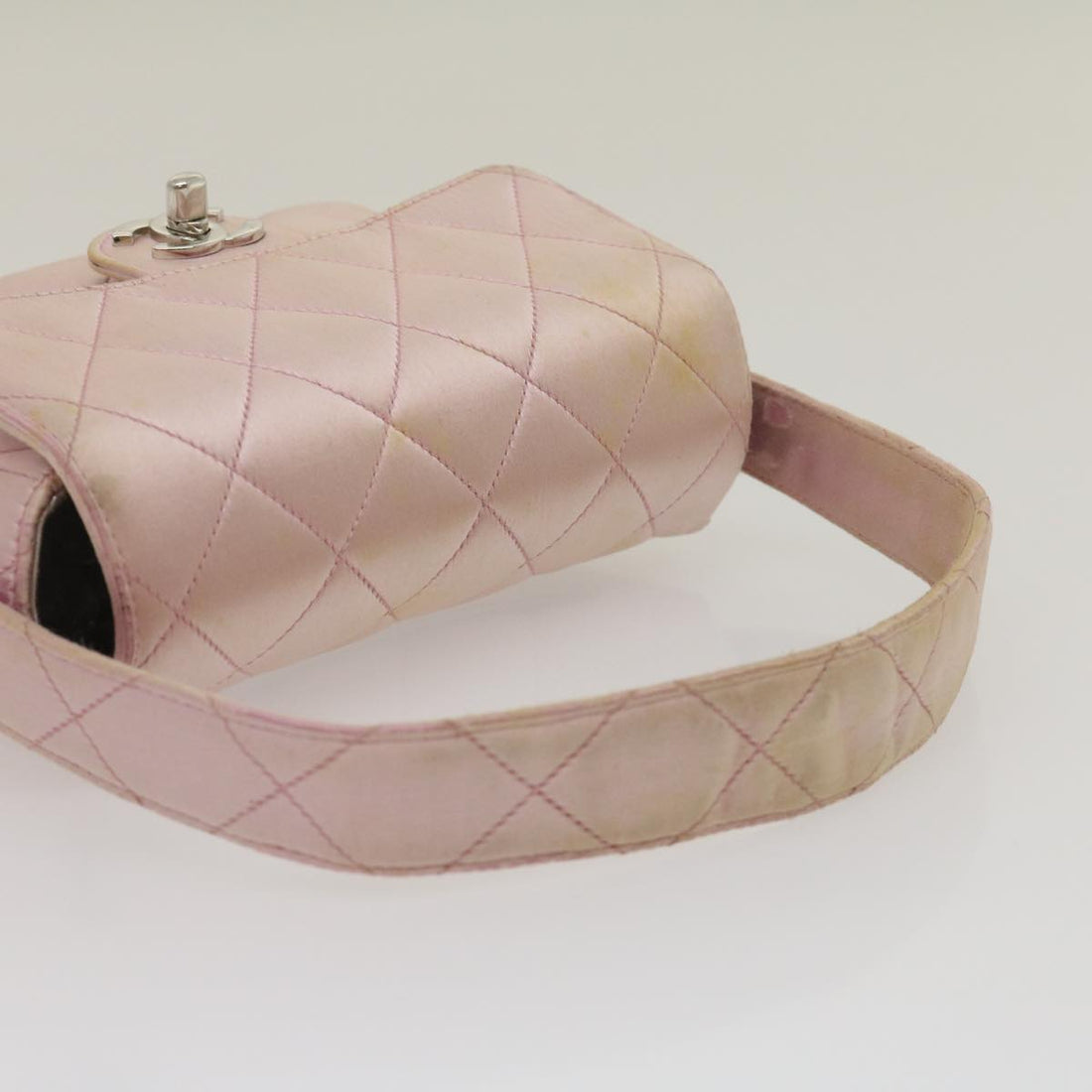 CHANEL Sac à Rabat Handbag