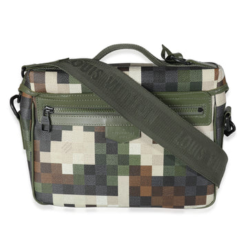 LOUIS VUITTON Green Damoflage Canvas LV Trail Messenger