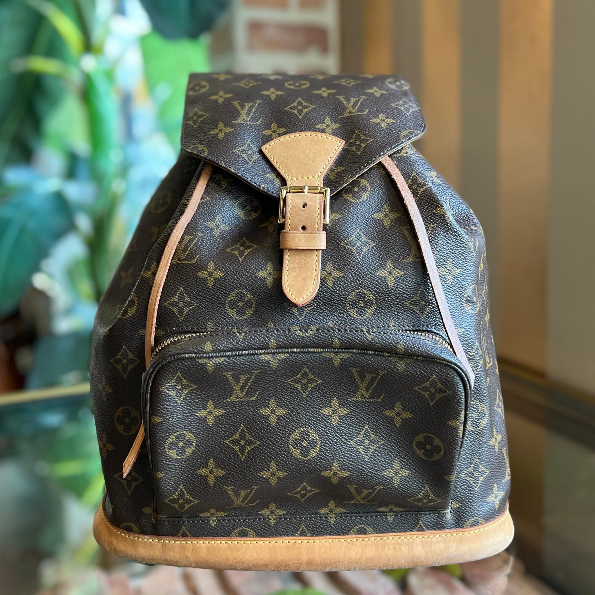 LOUIS VUITTON Montsouris GM Brown Monogram Canvas Vintage Drawstring Backpack