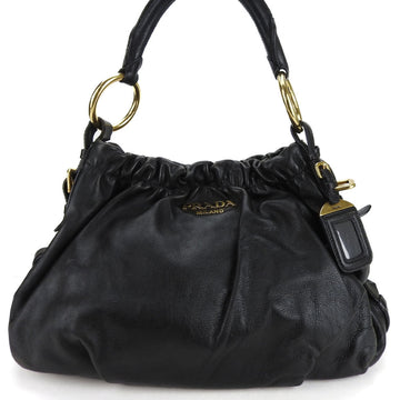 Elegant Leather Handbag with Timeless Design