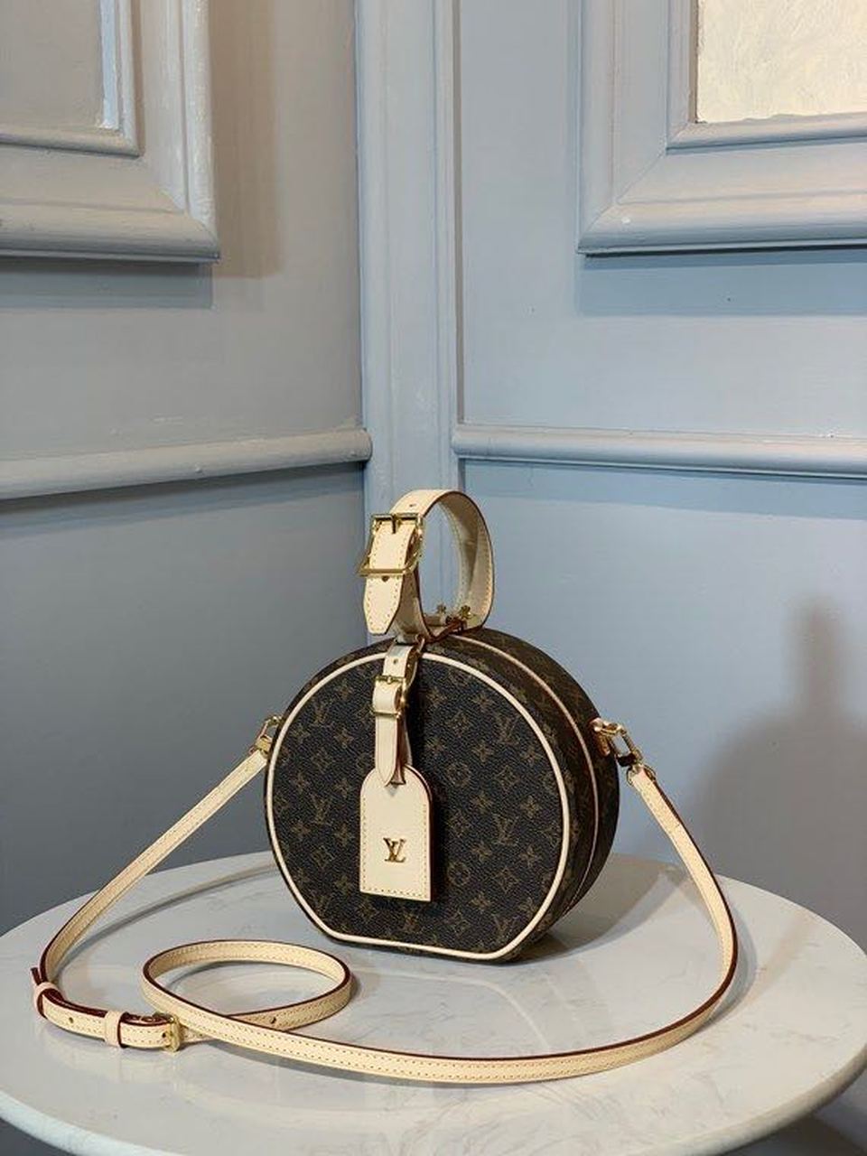 LV Petite Boite Chapeau Monogram Canvas For Womtlm,  Shoulder And Crossbody Bags 6.9in/17.5cm LV M43514