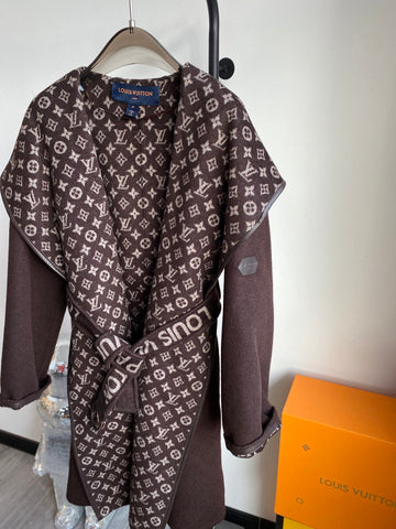 Luxury Louis Vuitton Wrap Coat 033
