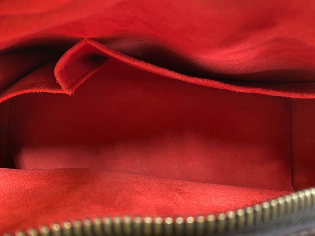 HandBag Luxury Designer By Louis Vuitton, Size: Medium