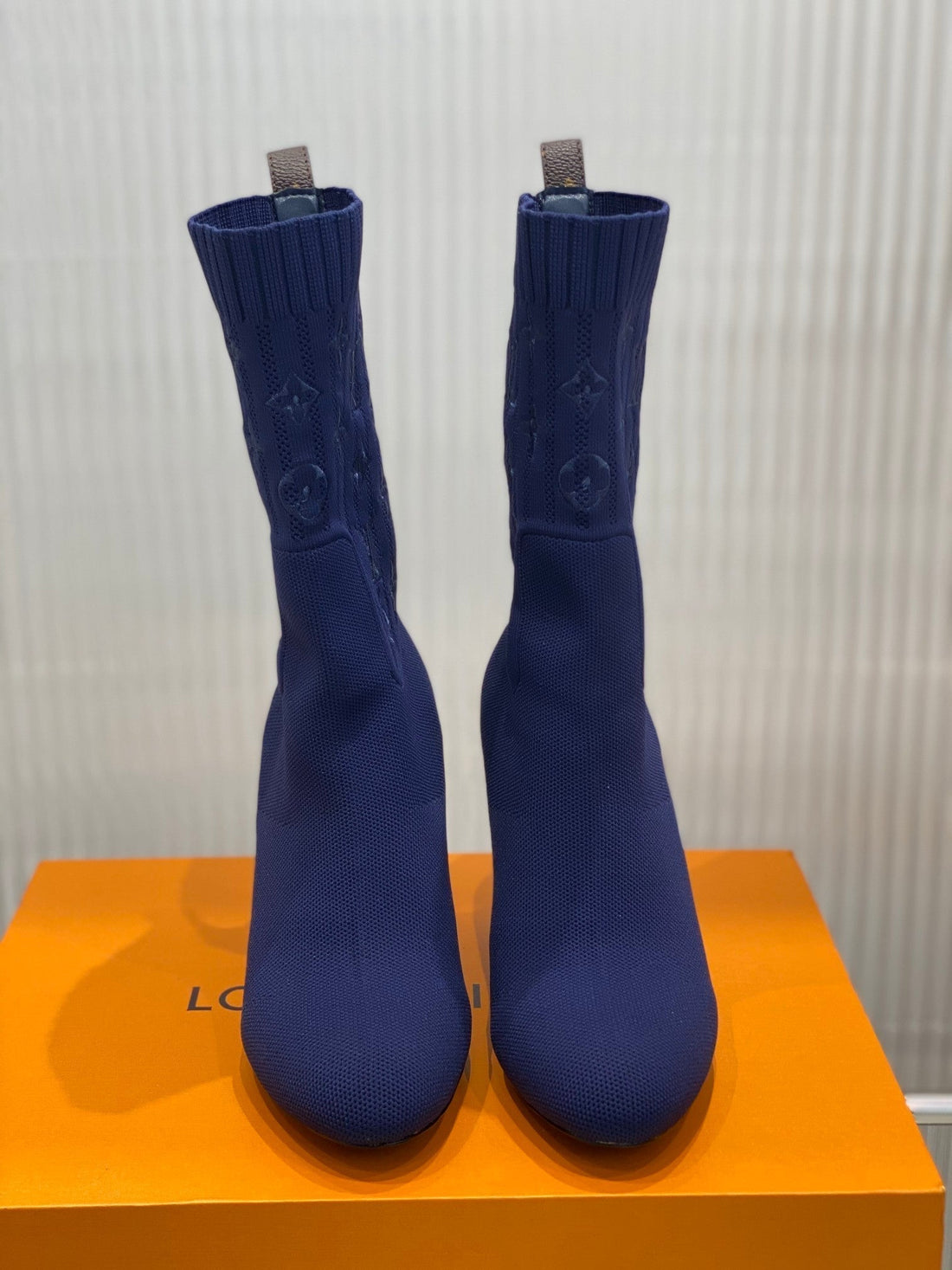 Premium Louis Vuitton BOOTS 049