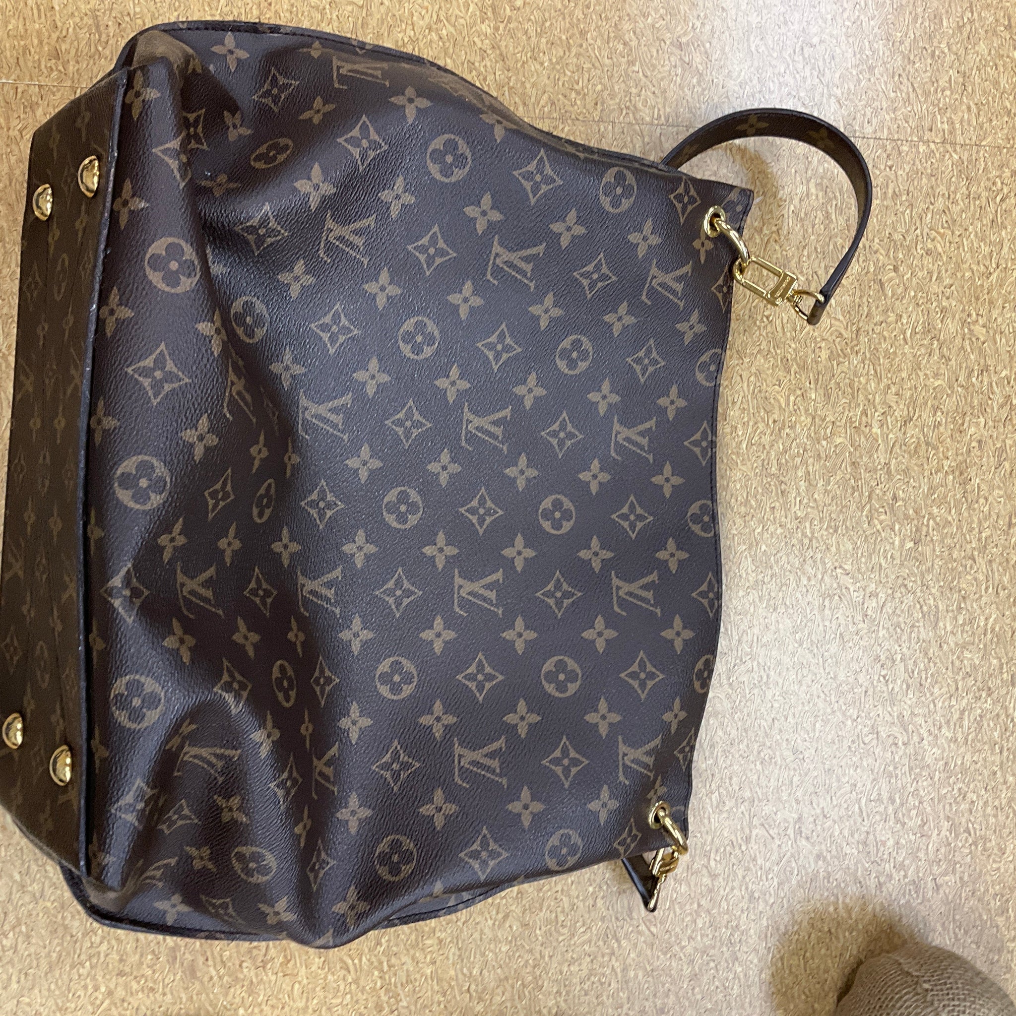 HandBag Luxury Designer By Louis Vuitton, Size: Medium