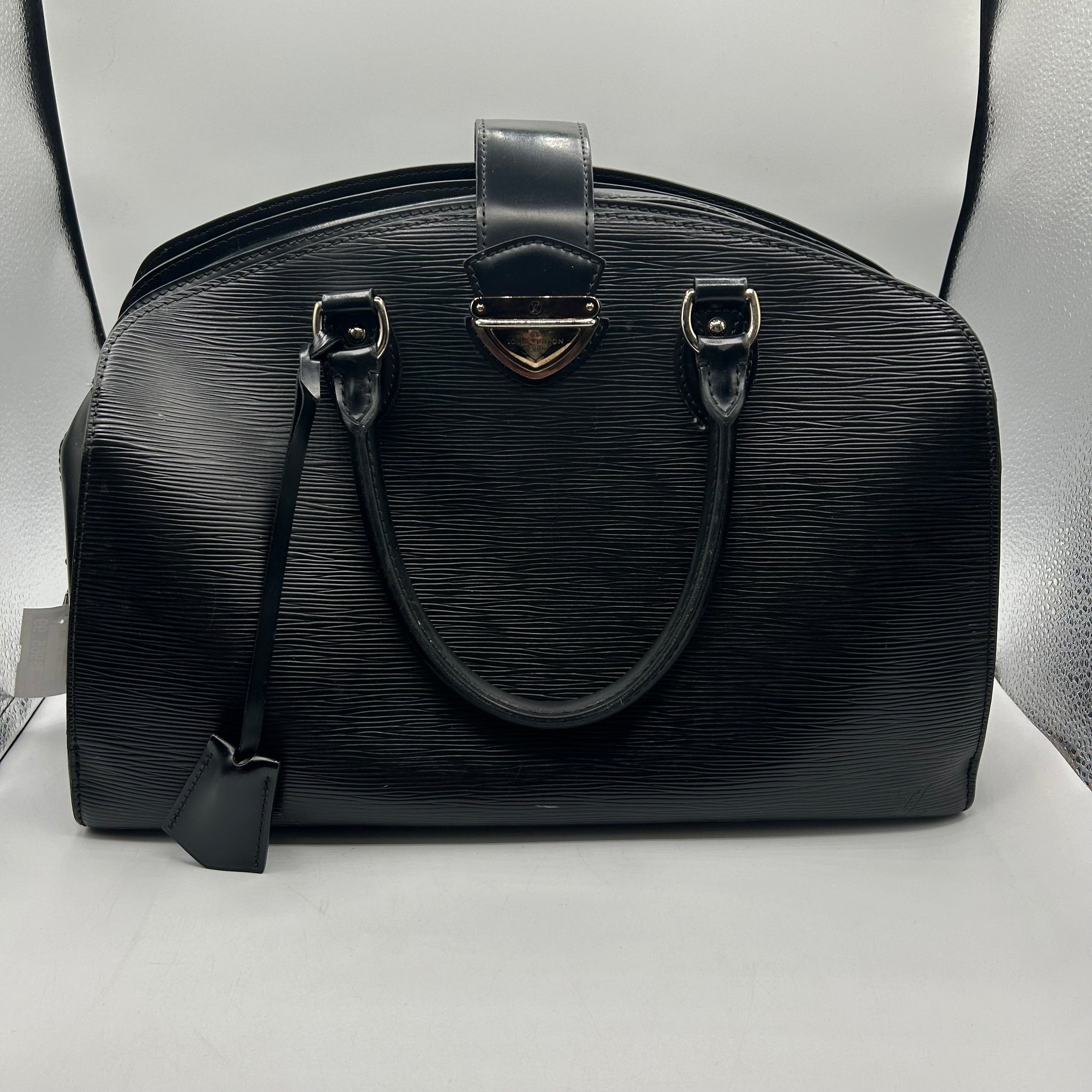 HandBag Luxury Designer Louis Vuitton, Size Large