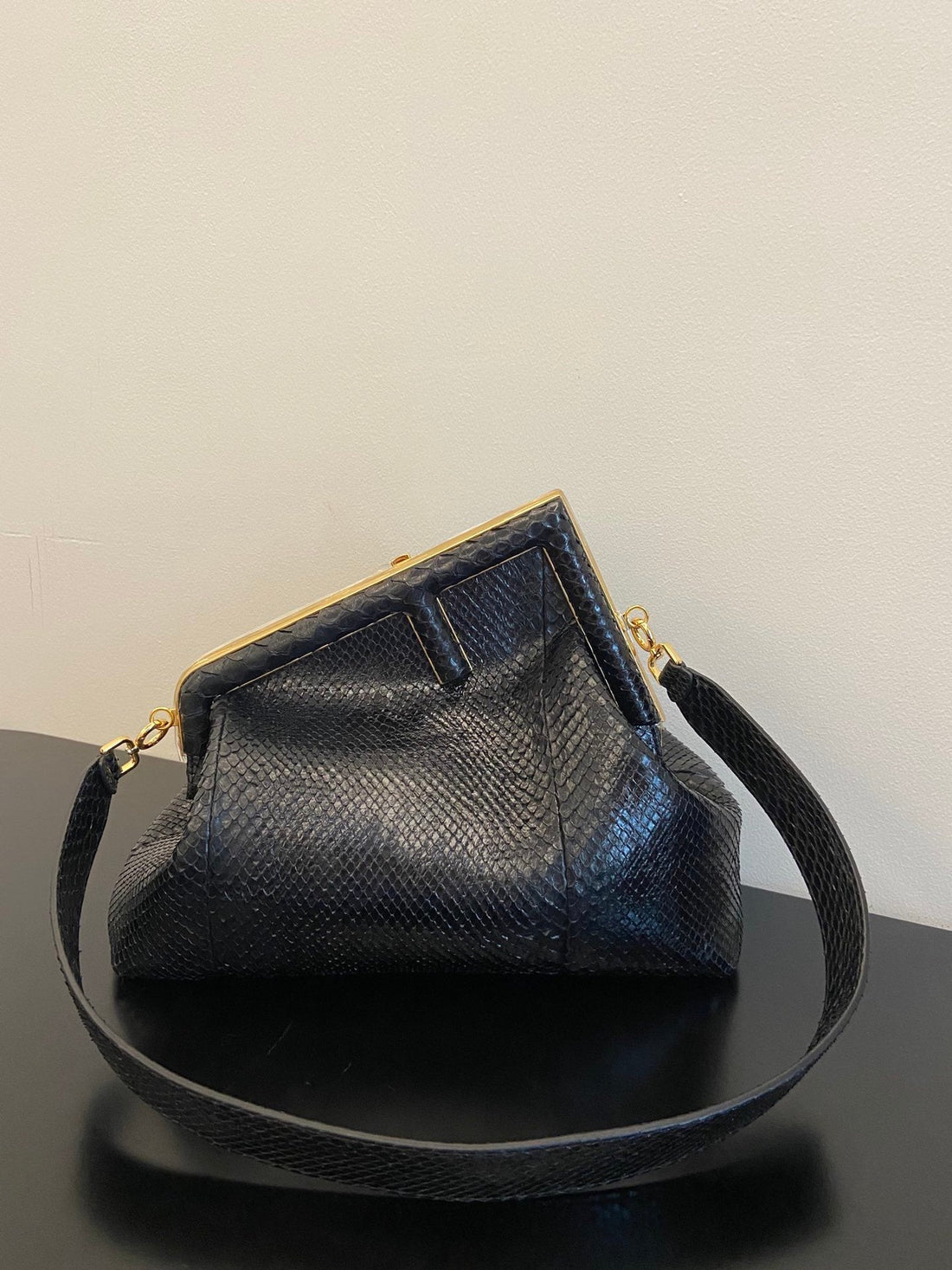 FI First Small Black For Womtlm, Womtlm&#8217;s Bags, Shoulder And Crossbody Bags 10.2in/26cm FF 8BP129A