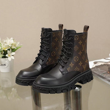 Premium Louis Vuitton BOOTS 004